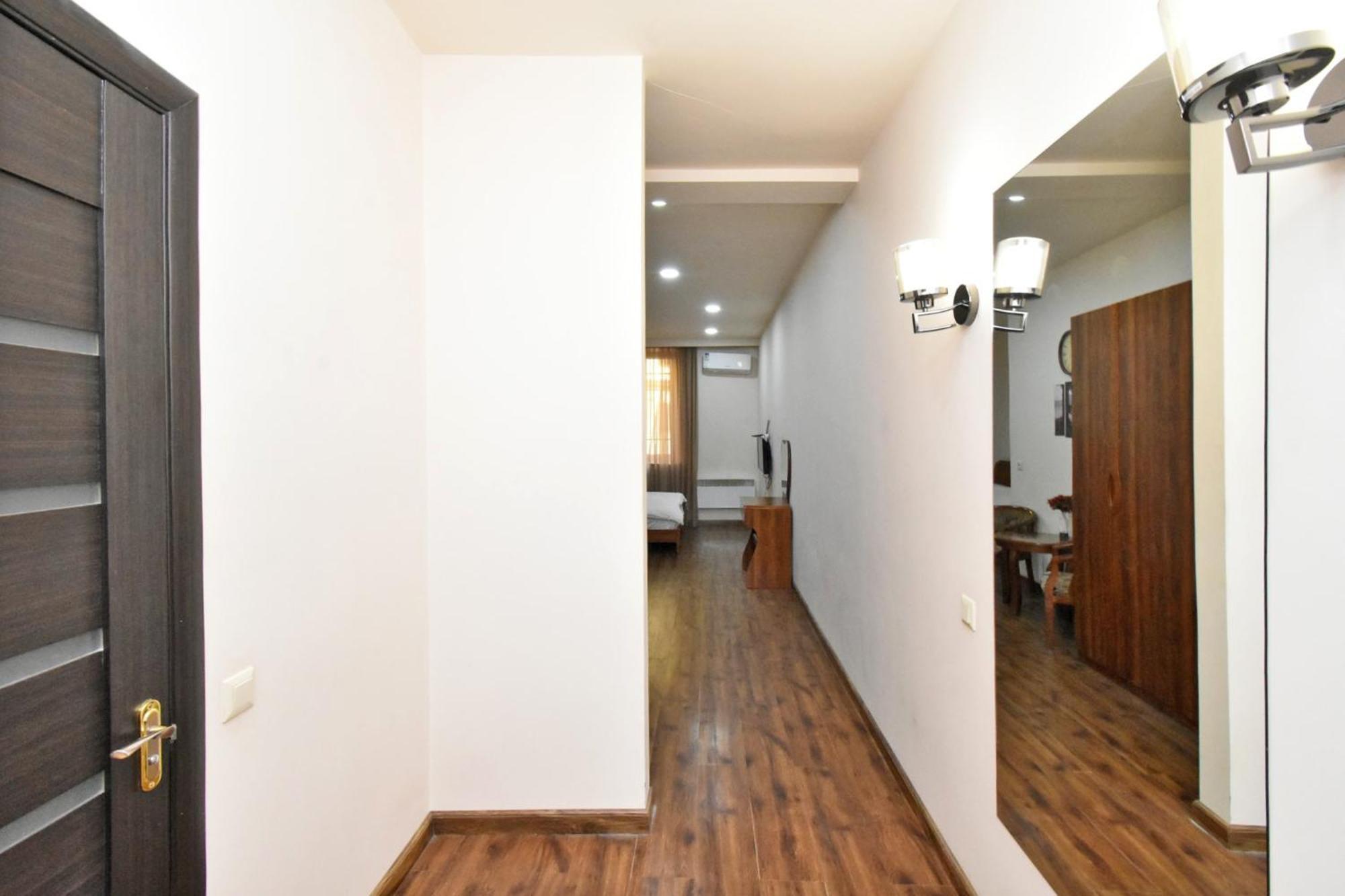Yars Apartments エレバン エクステリア 写真